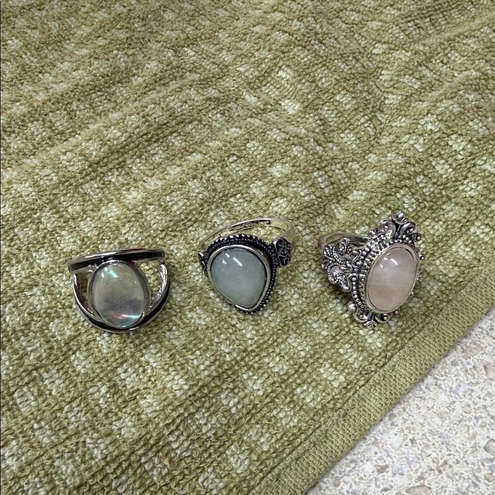 Elegant Silver and Stone Ring Set size 9